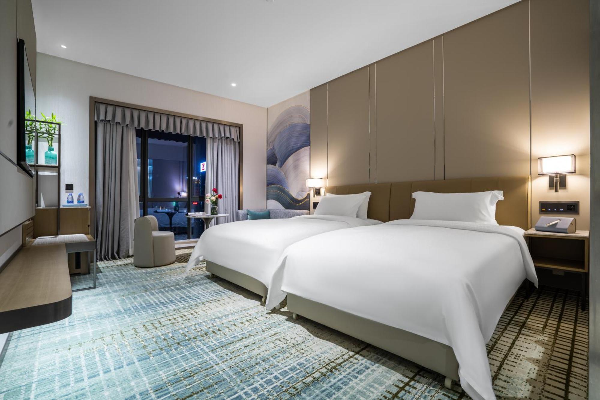 Victoria Zhujiang New Town Hotel